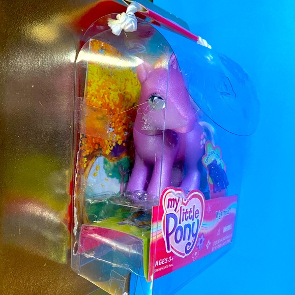 MY LITTLE PONY G3 VTG 2002 WYSTERIA PONY WITH SPECIAL PONY PURPLE CHARM & BRUSH - Picture 7 of 11